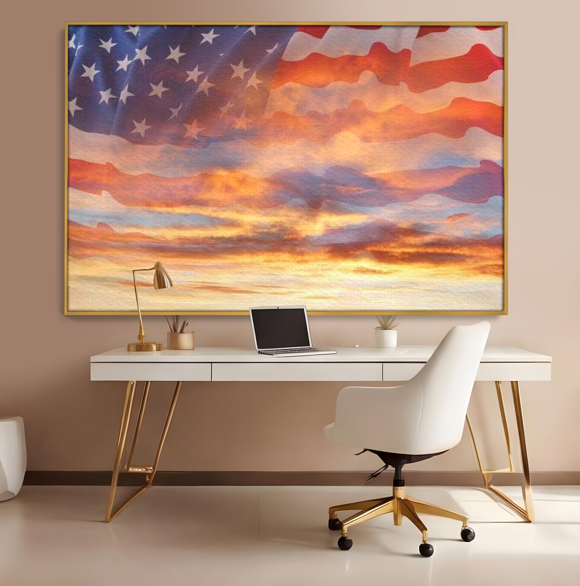 Tablou canvas cu tablou canvas cu steagul american si apus, in rama de aluminiu auriu, pe perete intr-un birou